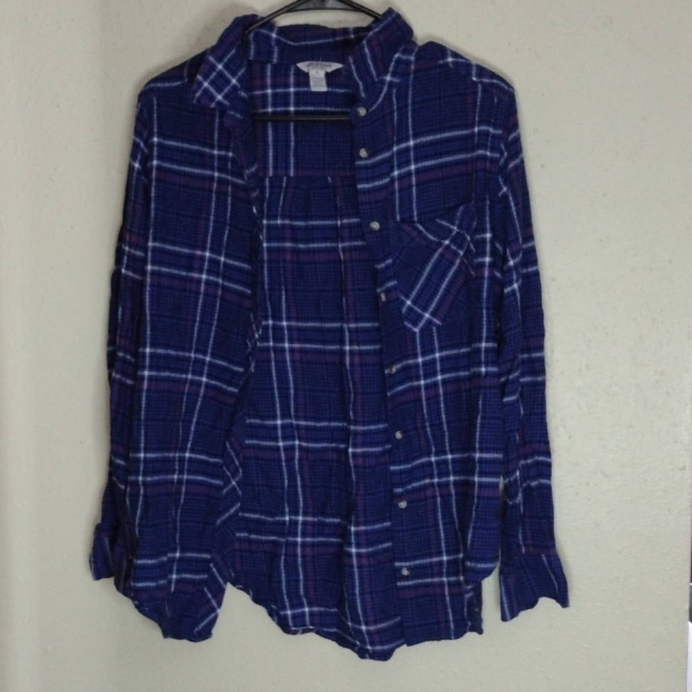 Blue and red plaid button up